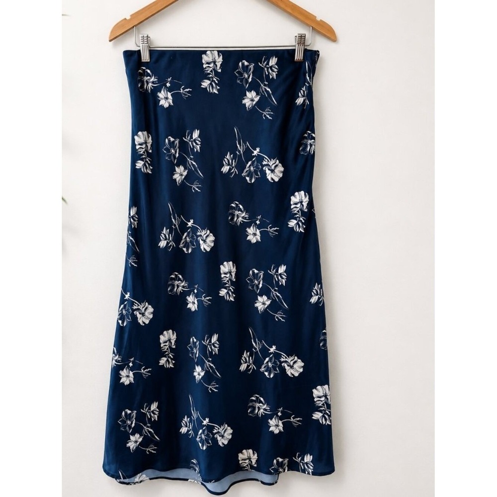 Urban Outfitters Floral Satin Midi Skirt Botanical Print Side Zip Size Medium